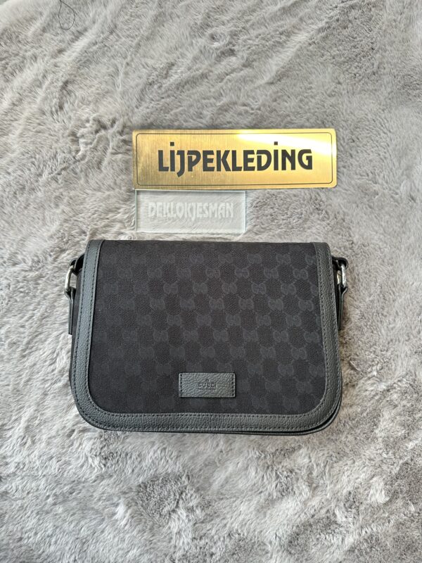 Gucci crossbody bag | black
