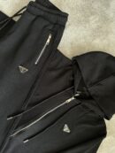 Prada trainingspak | traingle logo