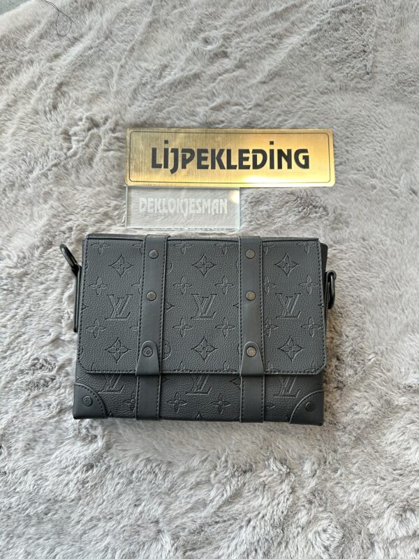 Lv bag | black on black