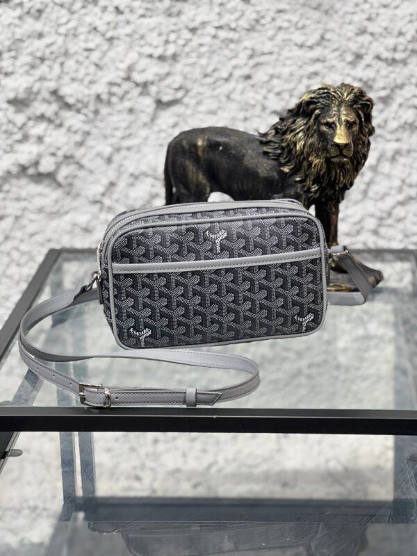 Goyard bag | grey