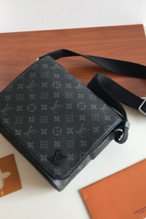 LV District PM | Messenger bag