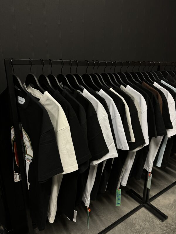 10 random T-shirts (XXL) + 
1 gratis zwembroek - Afbeelding 2