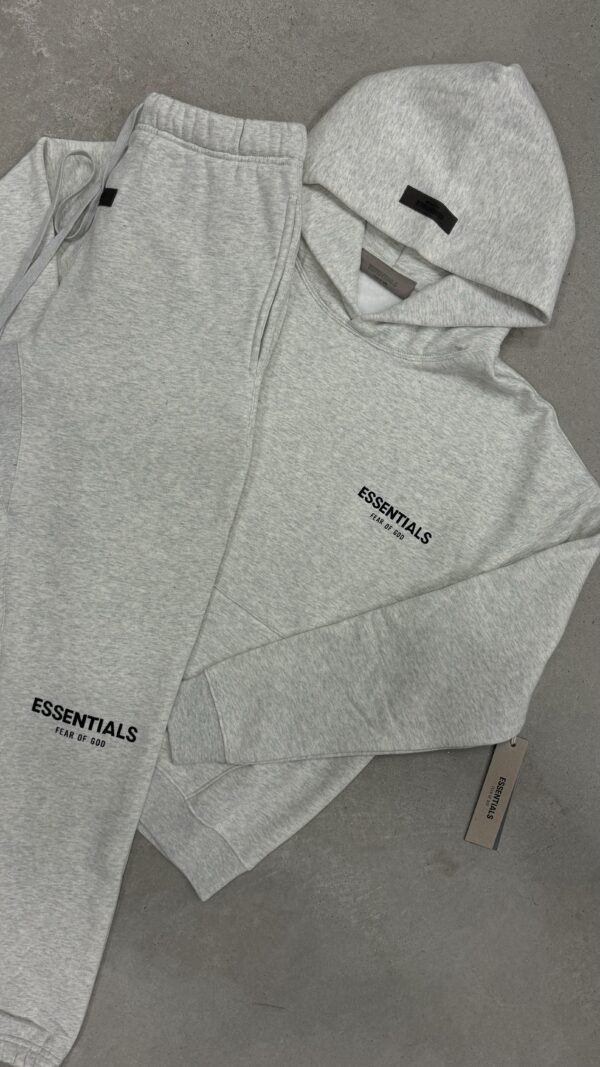 Essentials Trainingspak (light oatmeal) - Afbeelding 2