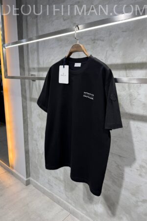 Moncler T-shirt | Zwart ‘stripe’